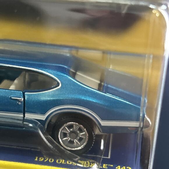 Matchbox 1970 Oldsmobile 442 (2024 Collectors Series #6/20 - Picture 6 of 8